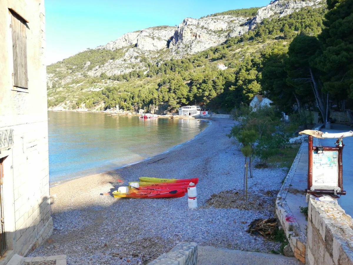 Apartments Picasso Komiža Dış mekan fotoğraf